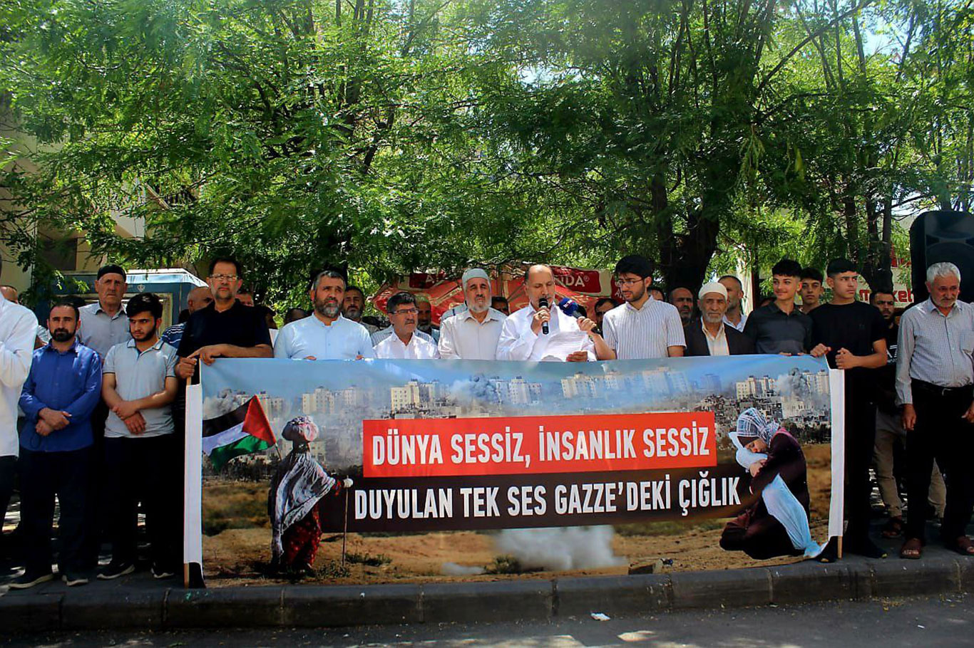 Alpaya: Gelin içimizdeki siyonist ve hainleri ayıklayıp hak ettikleri ceza ile cezalandıralım