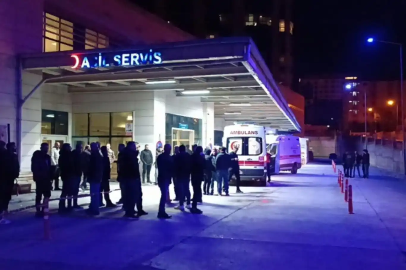 Balkondan düşen küçük çocuk hayatını kaybetti Balkondan düşen küçük çocuk hayatını kaybetti