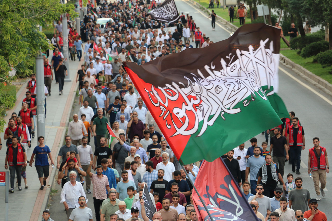 Diyarbakır İslami STK'lardan "Gazze İçin Yürüyoruz" etkinliği 