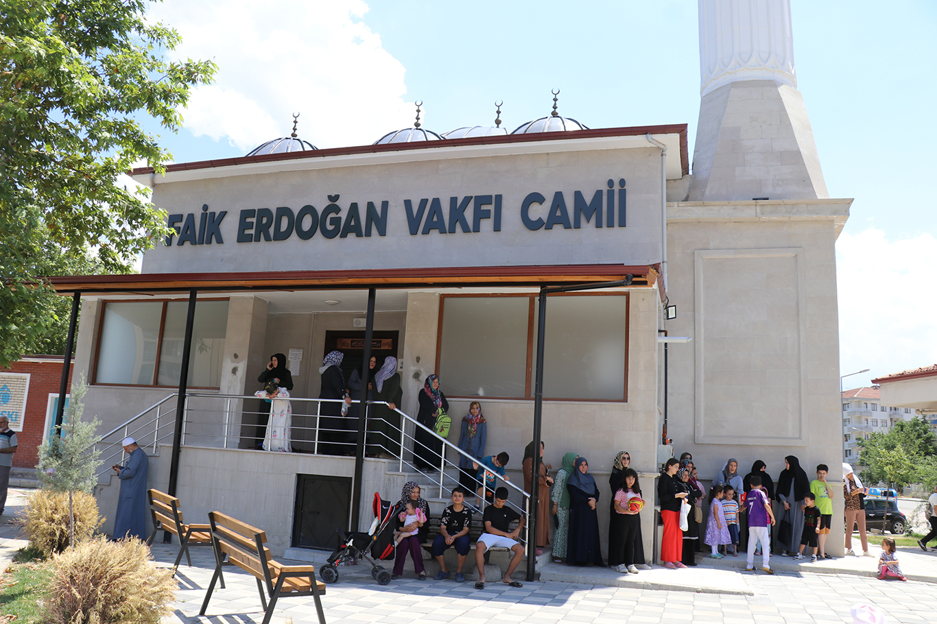 Dedeler torunlarıyla yaz Kur'an kursunda buluştu