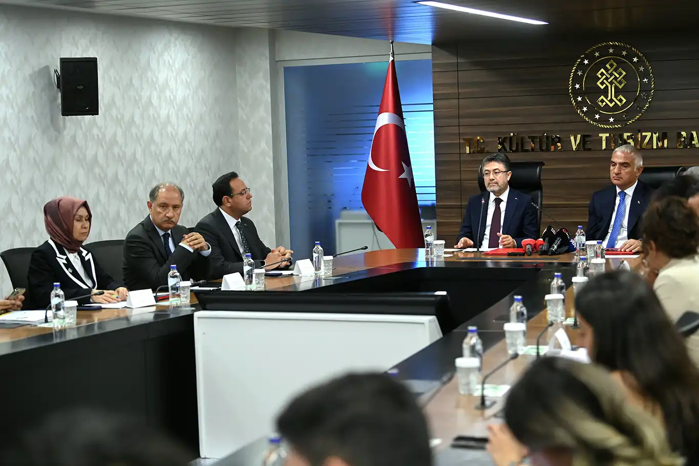 Tarım ve Orman Bakanı: 2030 yılında su fakiri ülkeler arasına girebiliriz Tarım ve Orman Bakanı: 2030 yılında su fakiri ülkeler arasına girebiliriz