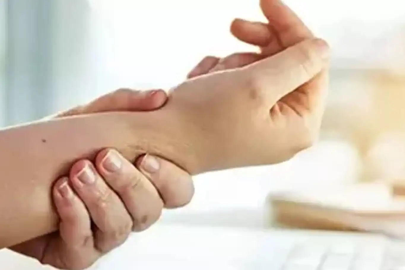 El bileğinin sık kullanıldığı mesleklerde bu soruna dikkat! El bileğinin sık kullanıldığı mesleklerde bu soruna dikkat!