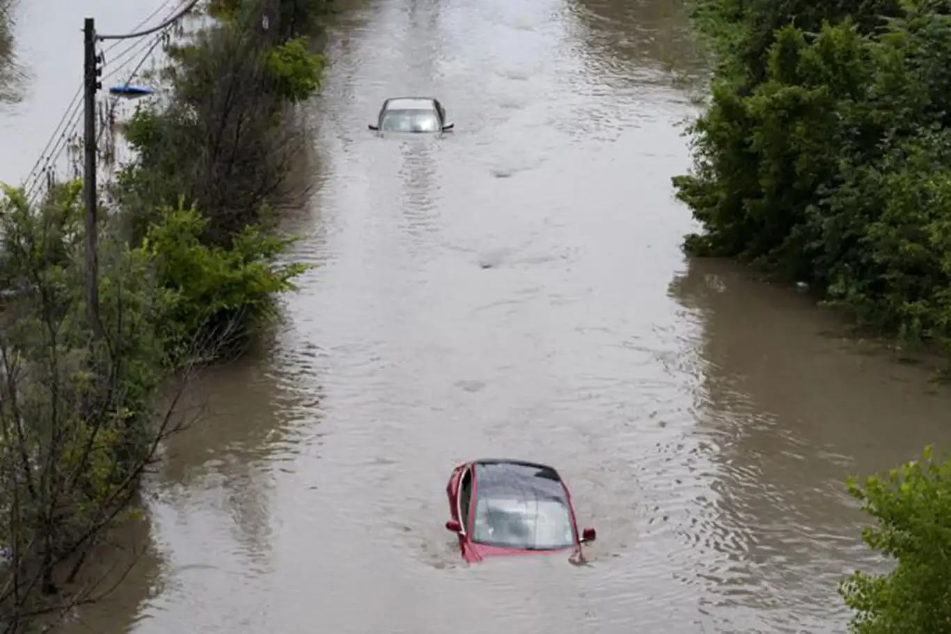 Canada: Heavy rains flood Toronto, disrupting power and transit systems Canada: Heavy rains flood Toronto, disrupting power and transit systems