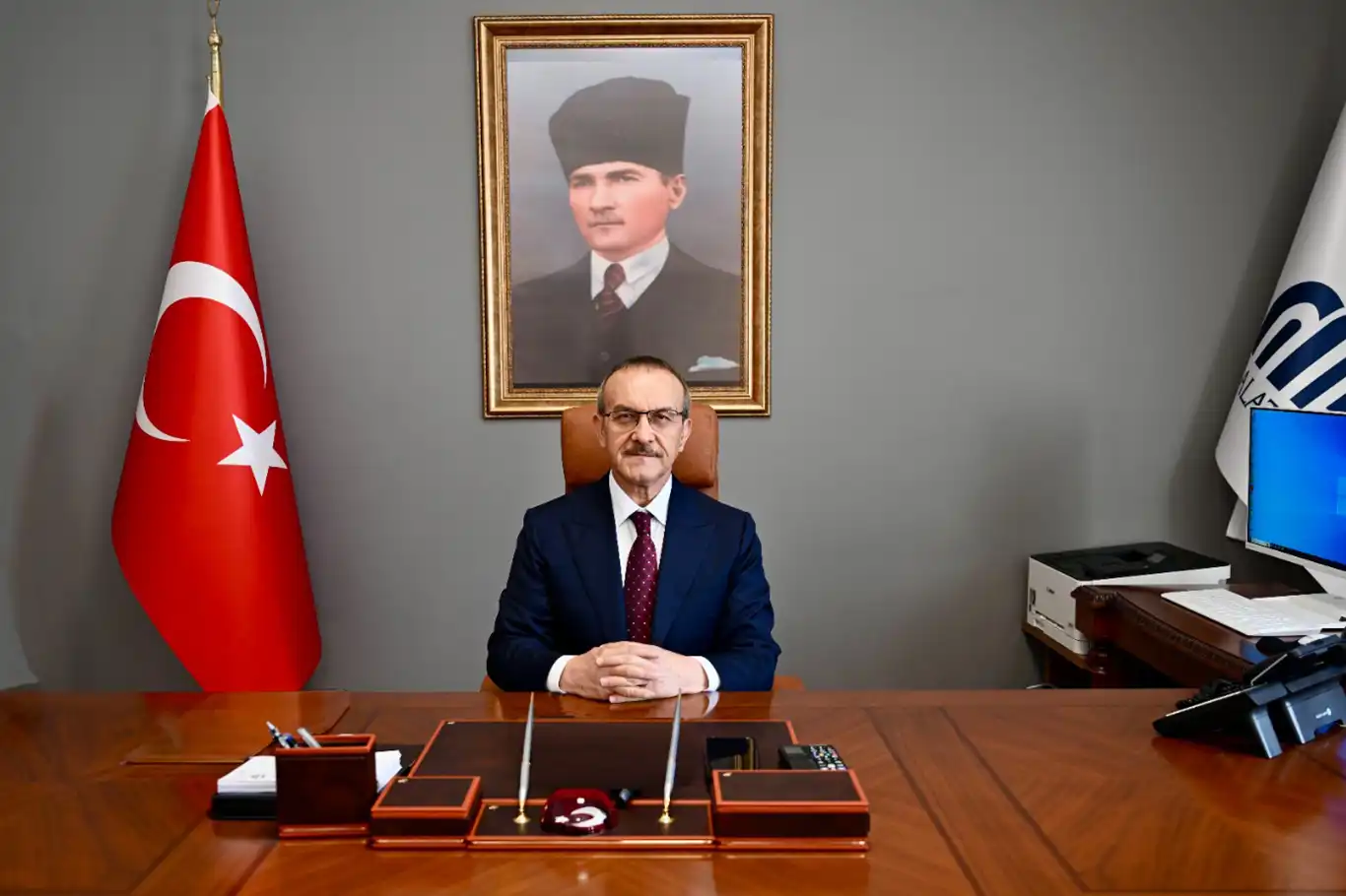 Malatya Valisi Seddar Yavuz göreve başladı Malatya Valisi Seddar Yavuz göreve başladı