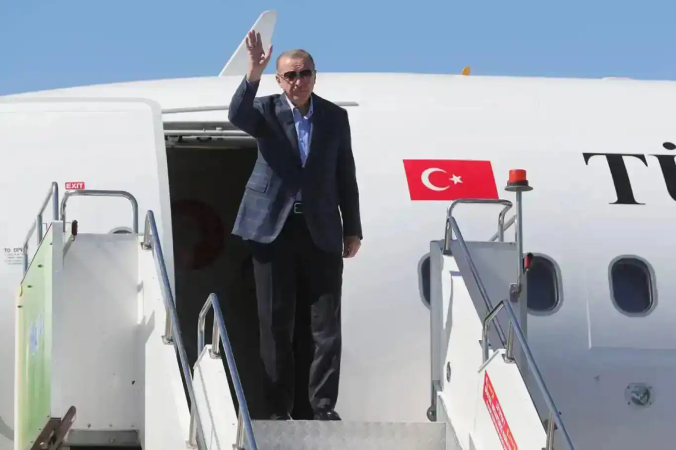 Cumhurbaşkanı Erdoğan KKTC'ye gitti Cumhurbaşkanı Erdoğan KKTC'ye gitti