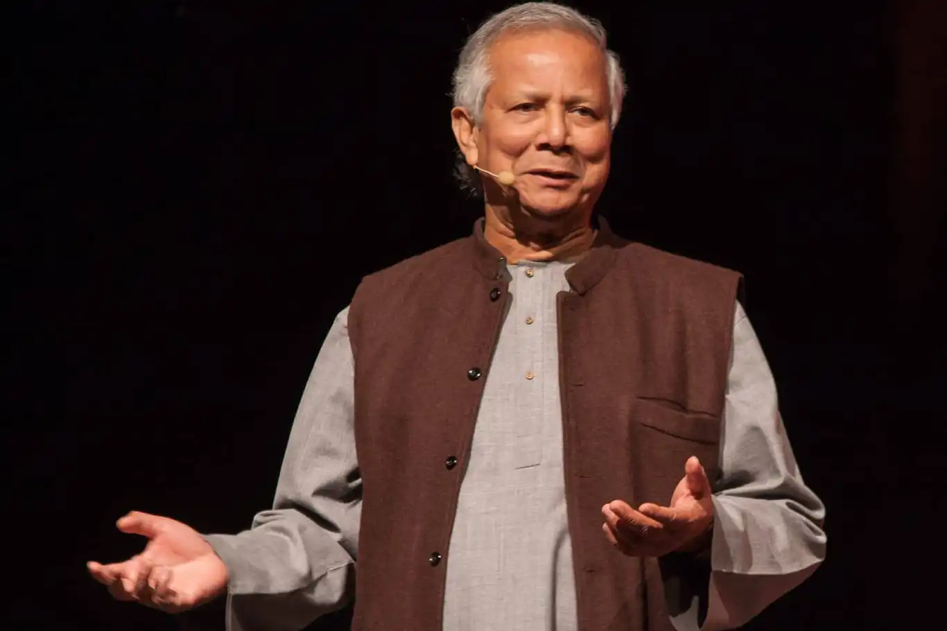 Bangladeşli Prof. Yunus: Bangladeşli öğrenciler ve vatandaşlara yönelik devam eden katliamı durdurun Bangladeşli Prof. Yunus: Bangladeşli öğrenciler ve vatandaşlara yönelik devam eden katliamı durdurun