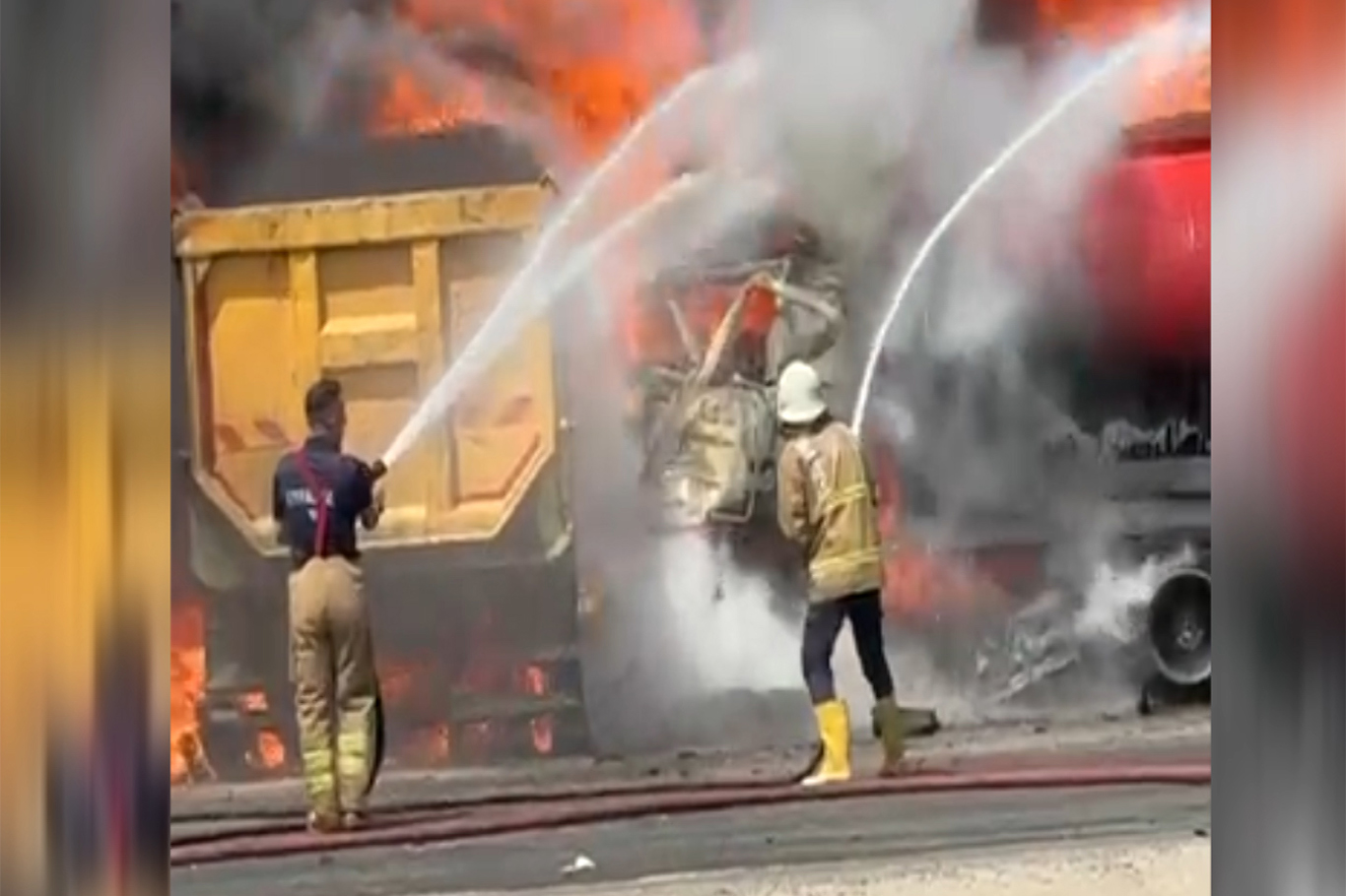 Tanker ile hafriyat kamyonu çarpıştı: 1 ölü 1 yaralı Tanker ile hafriyat kamyonu çarpıştı: 1 ölü 1 yaralı
