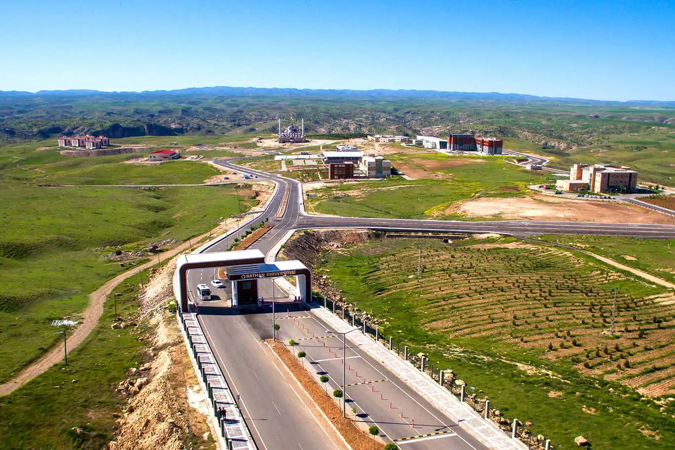 Üniversite tanıtım günleri başladı Üniversite tanıtım günleri başladı