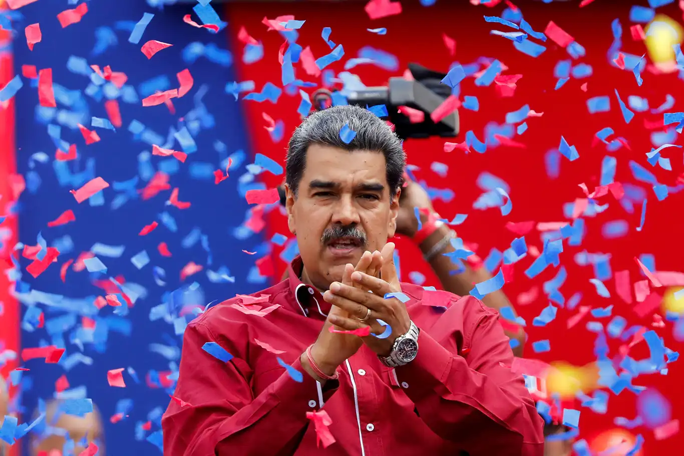 Venezuela'da devlet başkanlığı seçimini Maduro kazandı Venezuela'da devlet başkanlığı seçimini Maduro kazandı