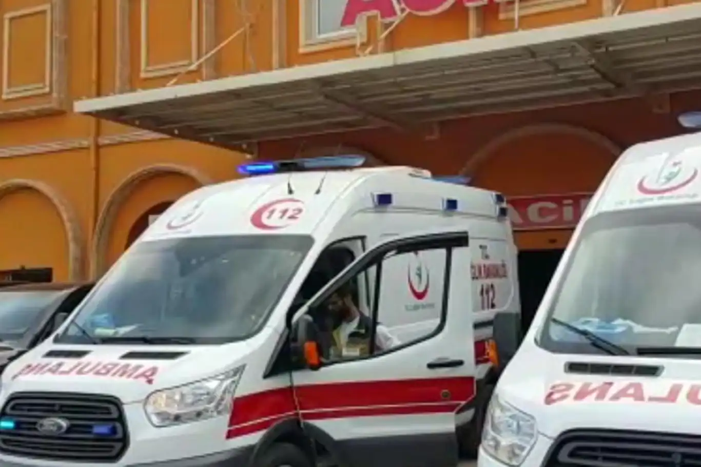 Mardin’de kazara karnına bıçak saplanan yaşlı adam hayatını kaybetti Mardin’de kazara karnına bıçak saplanan yaşlı adam hayatını kaybetti