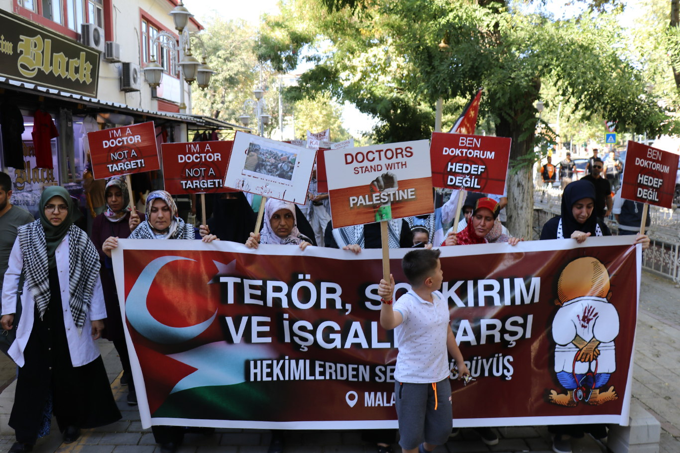 Hekimler ve sağlık çalışanları: Zulme engel olmak bu dünyada evlatlarımıza bırakabileceğimiz en büyük mirastır