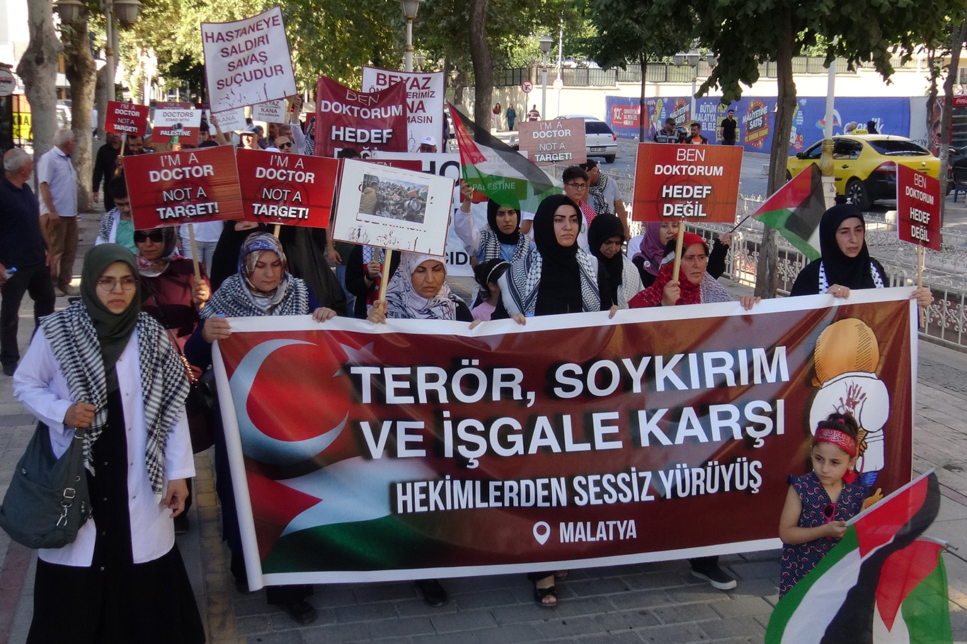 Hekimler ve sağlık çalışanları: Zulme engel olmak bu dünyada evlatlarımıza bırakabileceğimiz en büyük mirastır