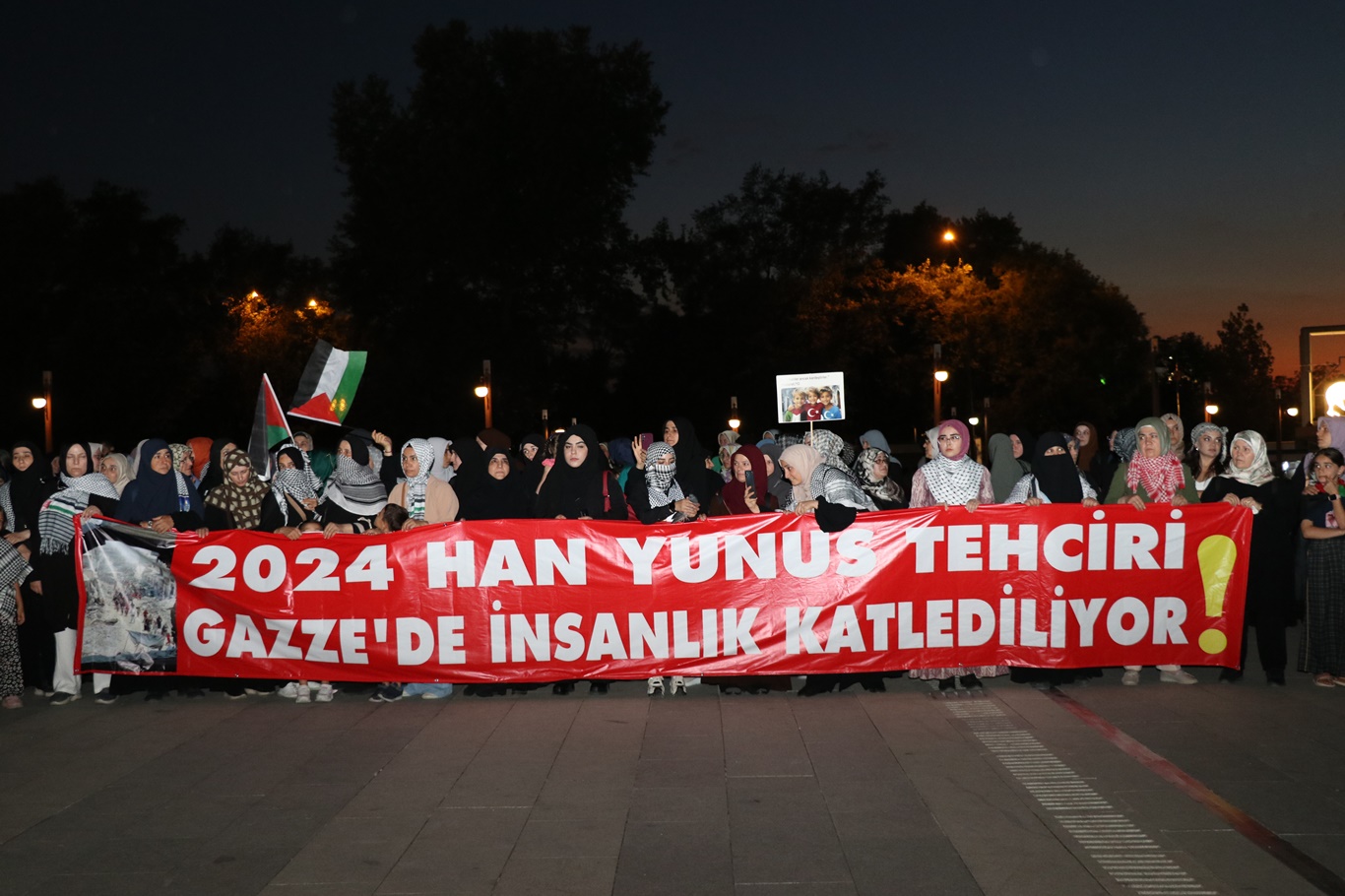 Sabah namazında şehid edilen Filistinler için Ankaralılar bir araya geldi 
