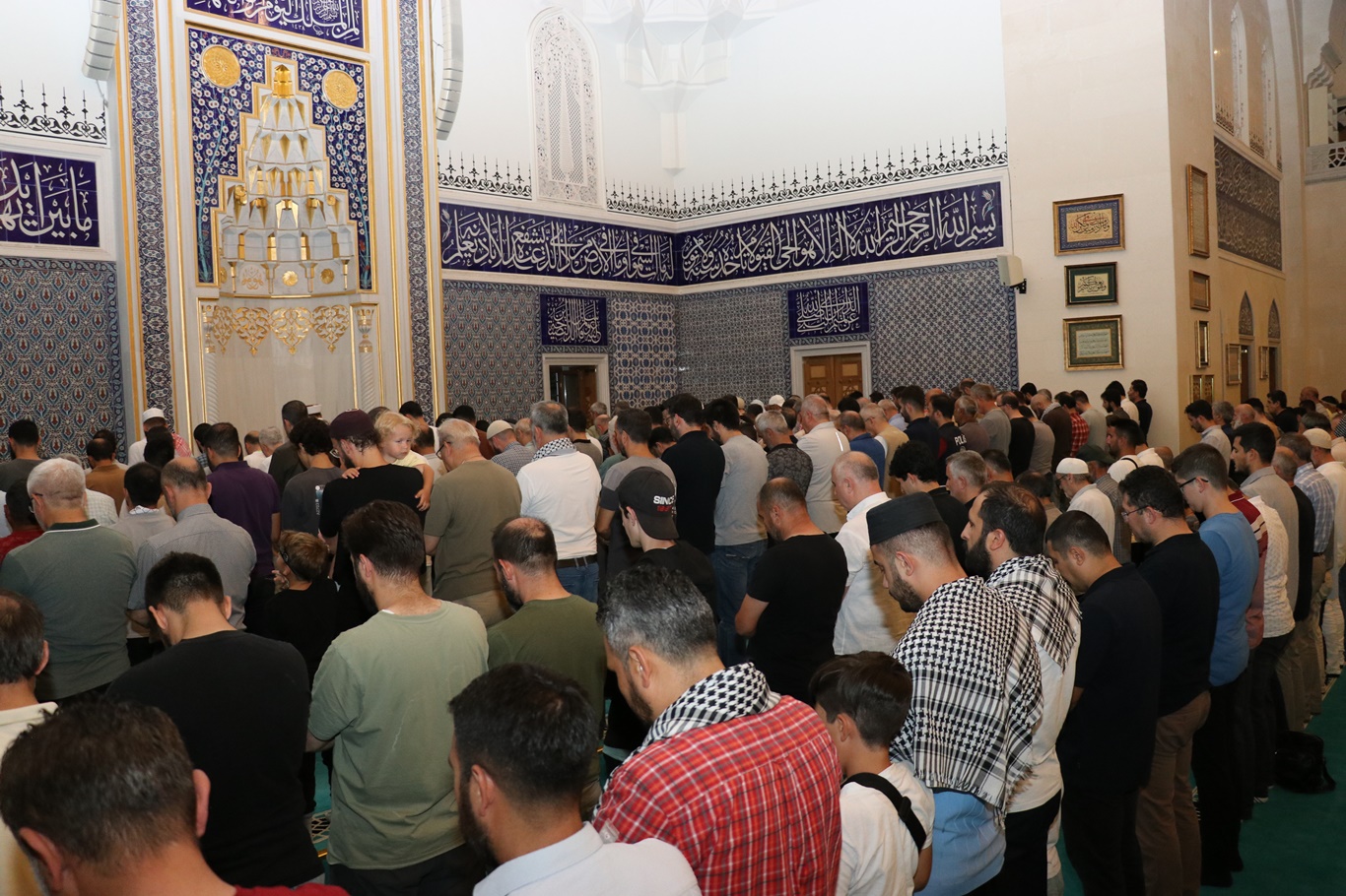 Sabah namazında şehid edilen Filistinler için Ankaralılar bir araya geldi 