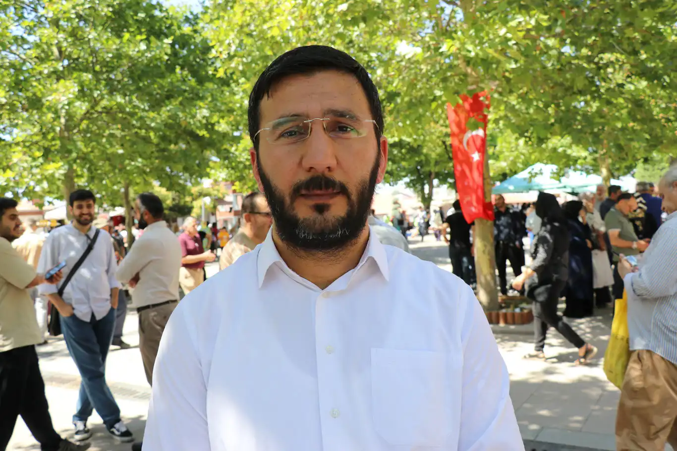 Hüseyin İmir: Ehli iman olan bütün insanlık mutlak kötülüğün temsilcisi olan siyonizme karşı yek vücut olması gerekir Hüseyin İmir: Ehli iman olan bütün insanlık mutlak kötülüğün temsilcisi olan siyonizme karşı yek vücut olması gerekir