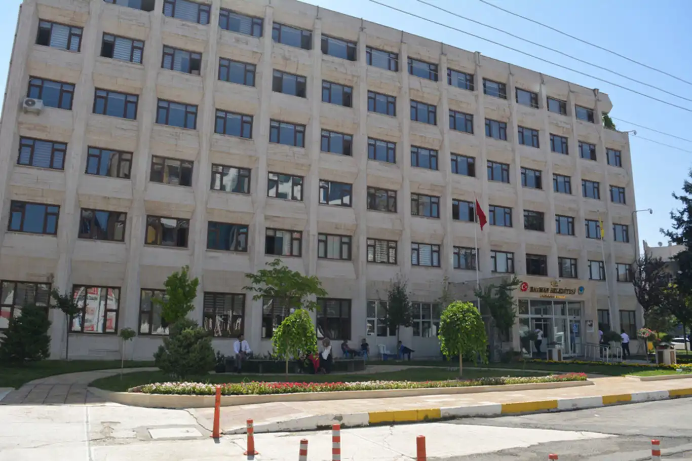 AK Parti Batman İl Başkanı Şansi: Belediye, halka hizmet yerine eğlenceye öncelik veriyor AK Parti Batman İl Başkanı Şansi: Belediye, halka hizmet yerine eğlenceye öncelik veriyor