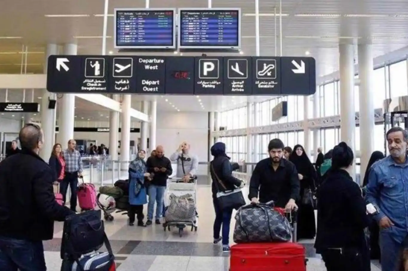 ABD'den vatandaşlarına "Lübnan'ı terk edin" çağrısı ABD'den vatandaşlarına "Lübnan'ı terk edin" çağrısı