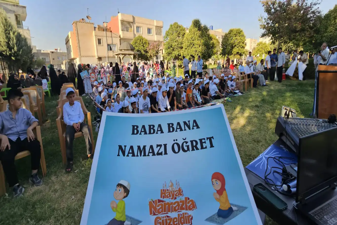 Nusaybin’de “Hayat Namazla Güzel” etkinliği düzenlendi Nusaybin’de “Hayat Namazla Güzel” etkinliği düzenlendi