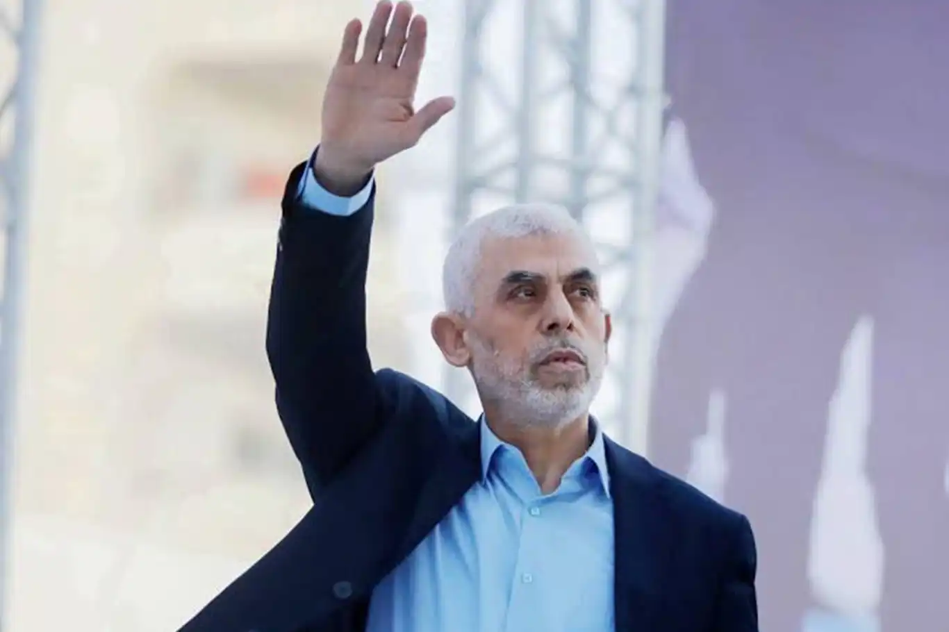 HAMAS hareketinin lideri olarak Sinvar'ın seçilmesi yaygın bir memnuniyetle karşılanıyor HAMAS hareketinin lideri olarak Sinvar'ın seçilmesi yaygın bir memnuniyetle karşılanıyor