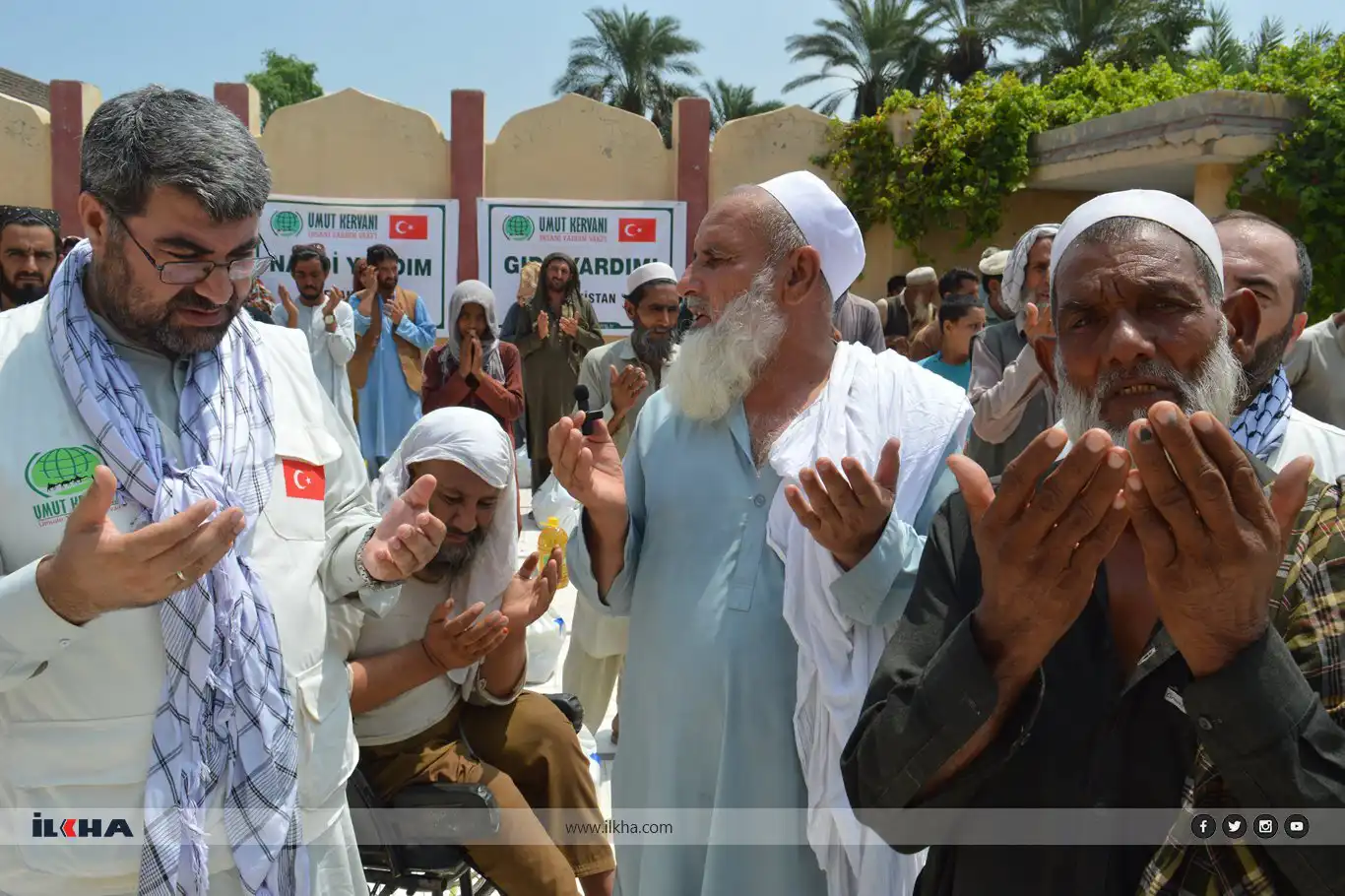 Hope Caravan delivers humanitarian aid to flood and hailstorm victims in Afghanistan Hope Caravan delivers humanitarian aid to flood and hailstorm victims in Afghanistan