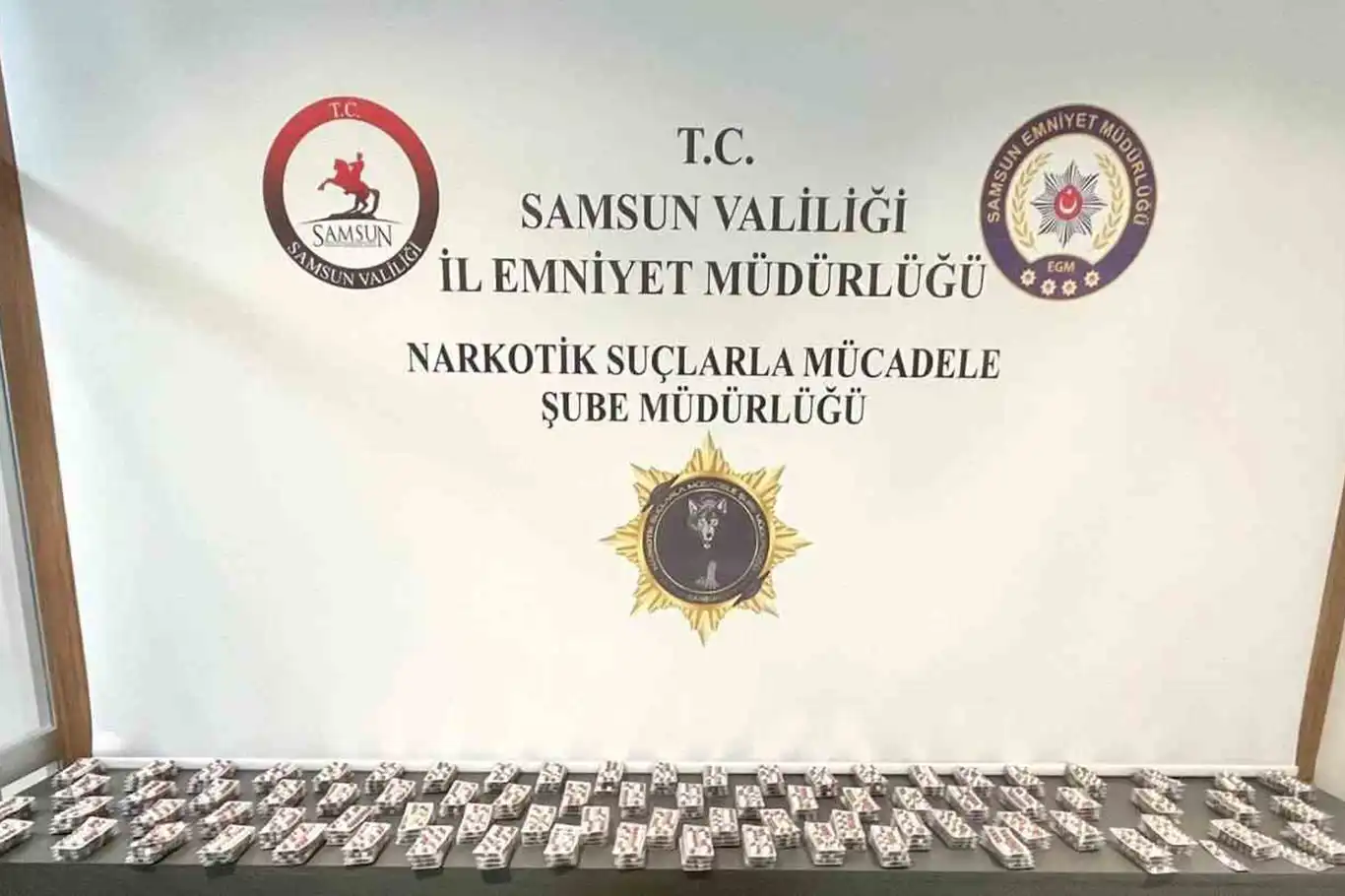 Samsun'da uyuşturucu operasyonu: 2 gözaltı Samsun'da uyuşturucu operasyonu: 2 gözaltı