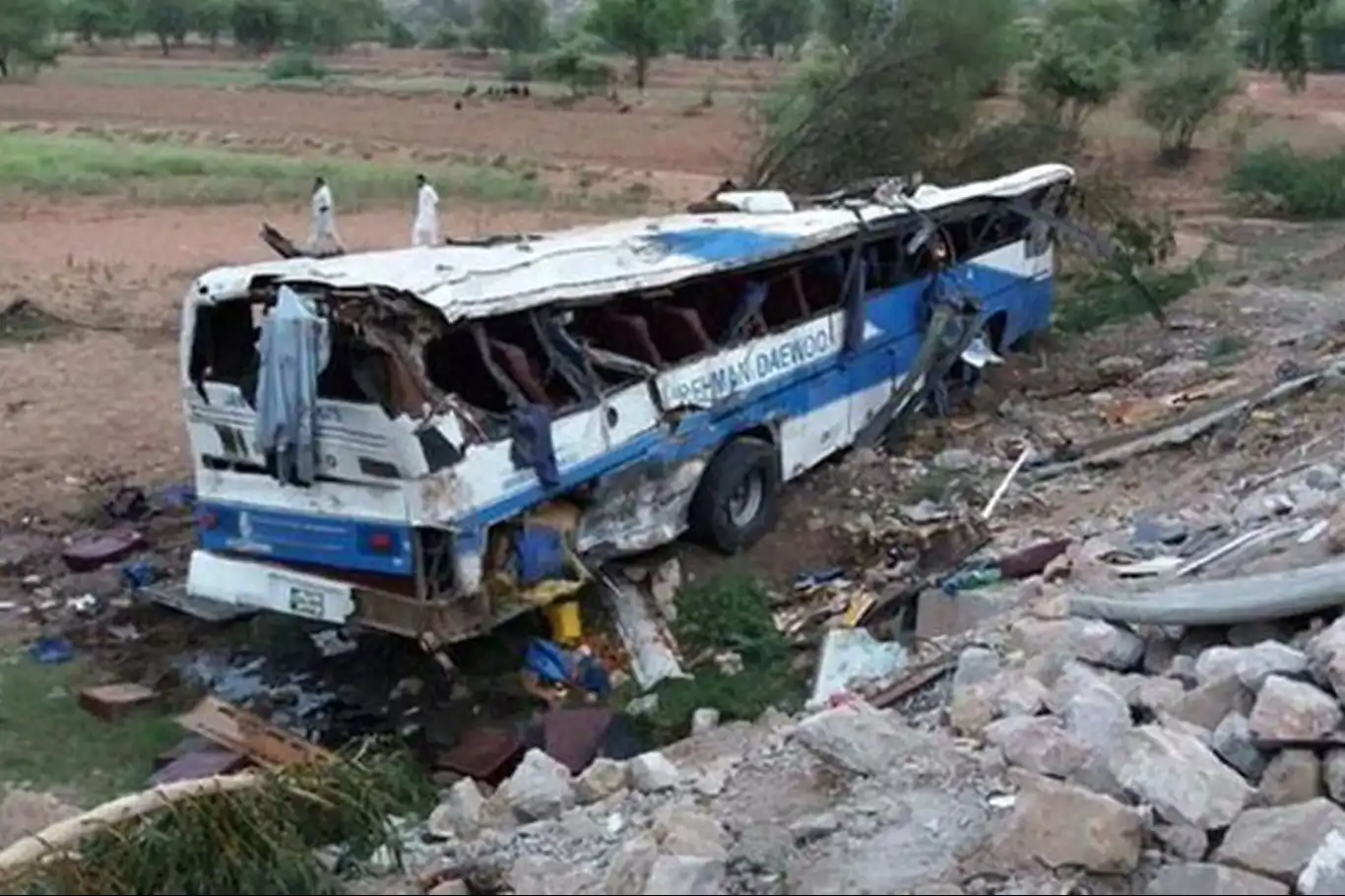 Pakistan: Six killed, dozens injured in Balochistan bus accident Pakistan: Six killed, dozens injured in Balochistan bus accident