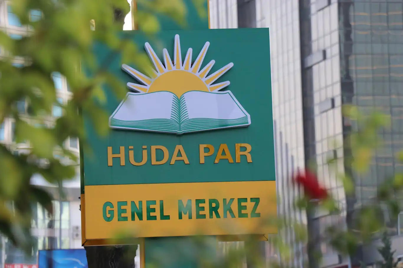 HÜDA PAR: Partimize yönelik iftira merkezli politikanın nedeni siyonist barbarlığa yönelik tutumumuzdur! HÜDA PAR: Partimize yönelik iftira merkezli politikanın nedeni siyonist barbarlığa yönelik tutumumuzdur!