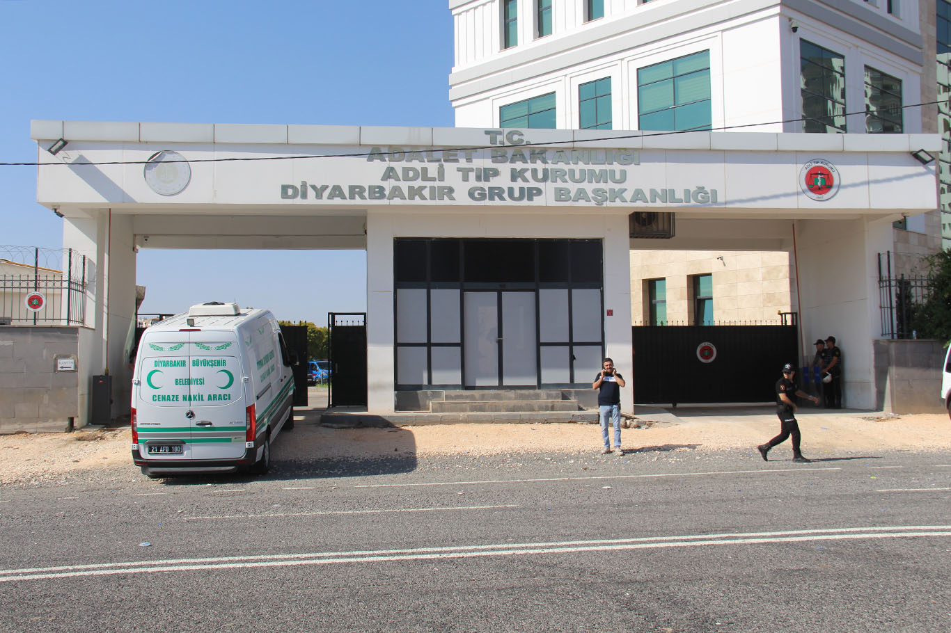 Narin Güran laid to rest as investigation into her death continues