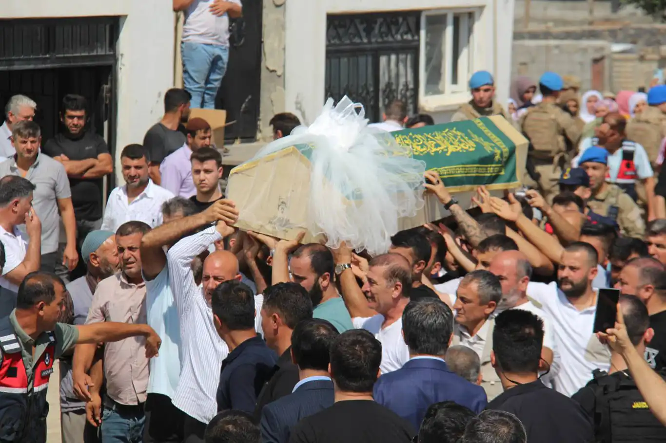 Narin Güran laid to rest as investigation into her death continues