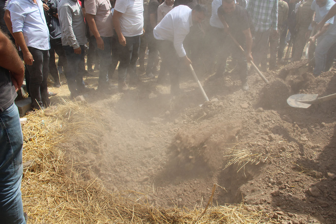 Narin Güran laid to rest as investigation into her death continues