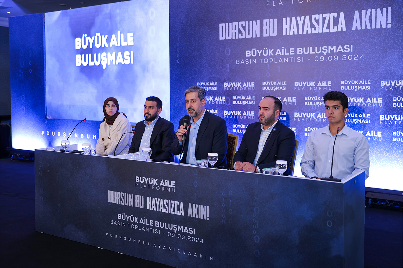 Büyük Aile Platformu’ndan "Büyük Aile Buluşması ve Sessiz Yürüyüş" öncesi basın toplantısı