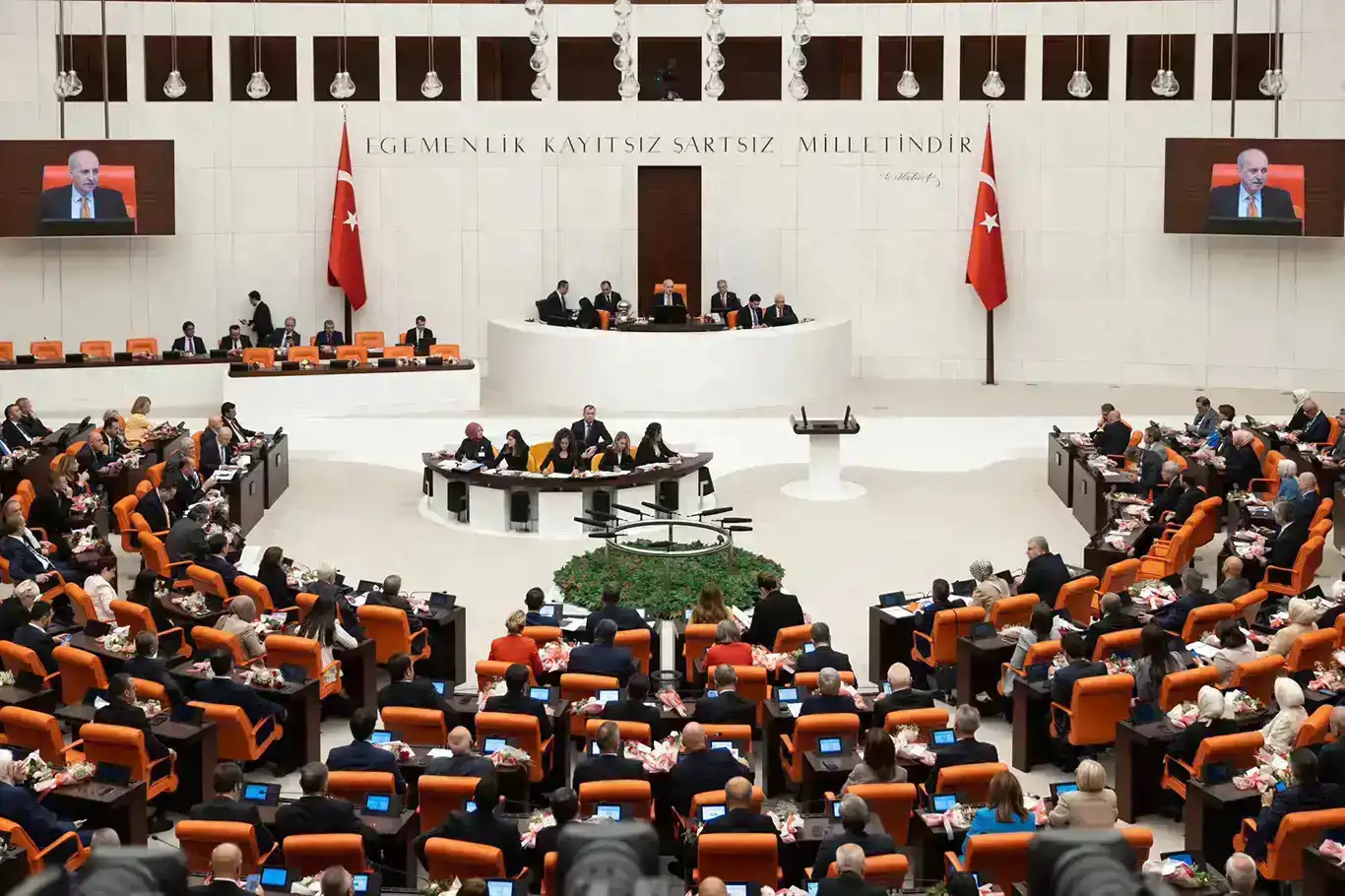 Gelecek, DEVA ve Saadet "çatı parti"de buluştu: Yeni Yol Gelecek, DEVA ve Saadet "çatı parti"de buluştu: Yeni Yol