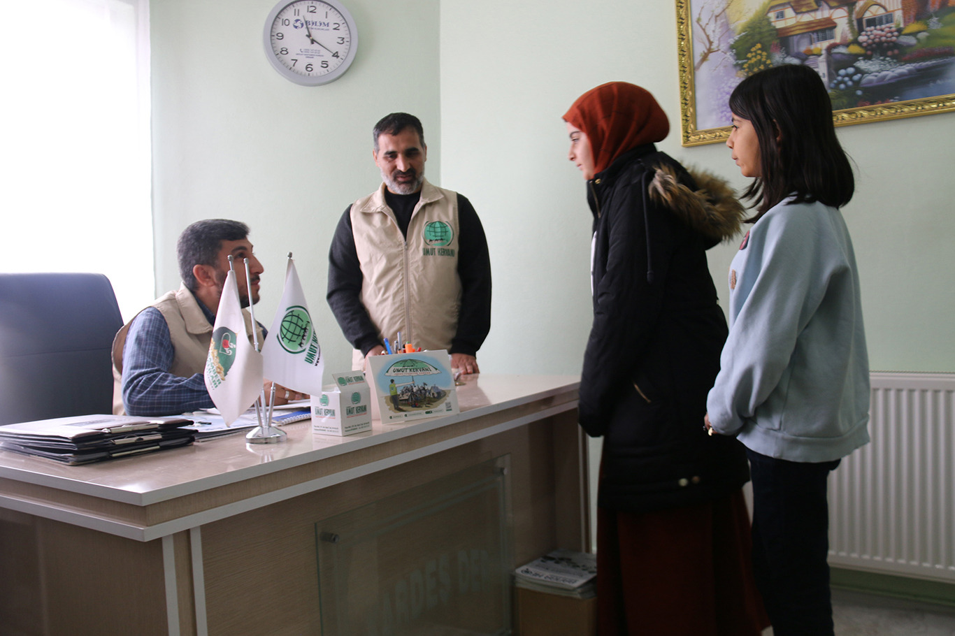 Minik çocuklar, kumbaralarında biriktirdikleri parayı Gazze'ye bağışladı