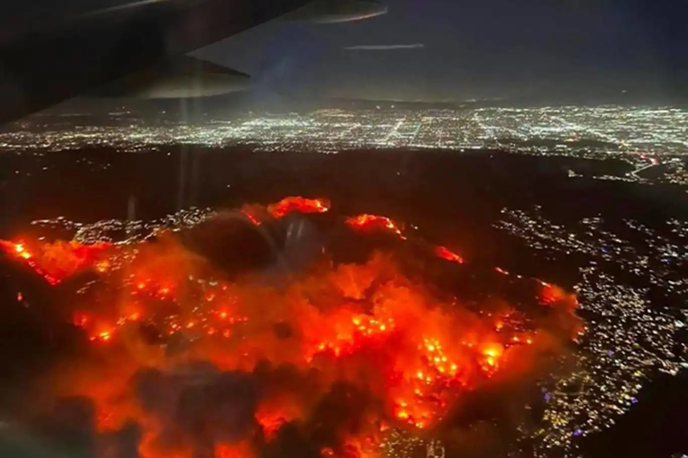 Los Angeles wildfires: Death toll rises to 24 as winds threaten to reignite blazes Los Angeles wildfires: Death toll rises to 24 as winds threaten to reignite blazes