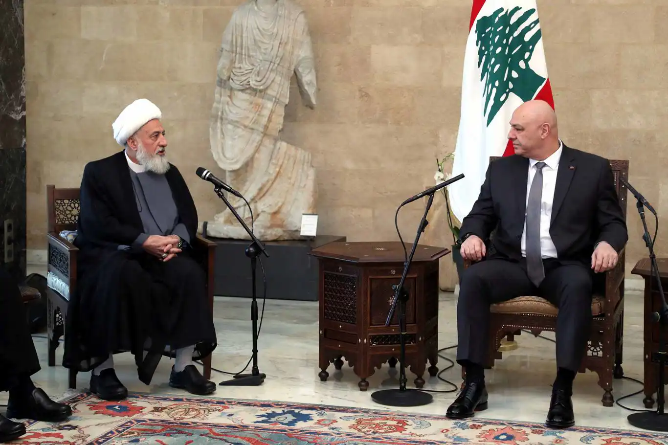 Lebanon's new President calls for swift government formation Lebanon's new President calls for swift government formation