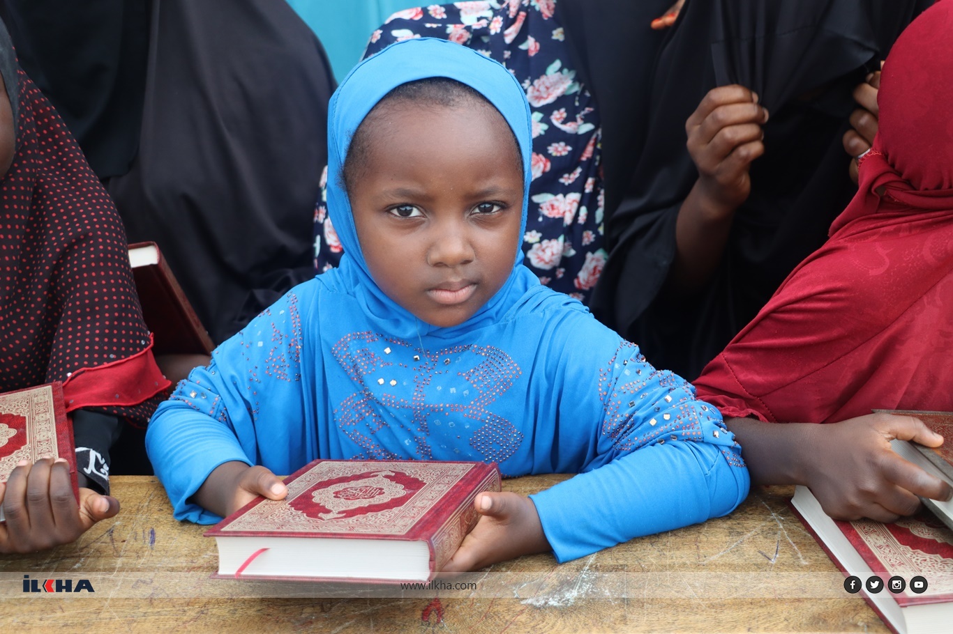 Hope Caravan Foundation distributes Holy Quran to hundreds of students in Burundi Hope Caravan Foundation distributes Holy Quran to hundreds of students in Burundi