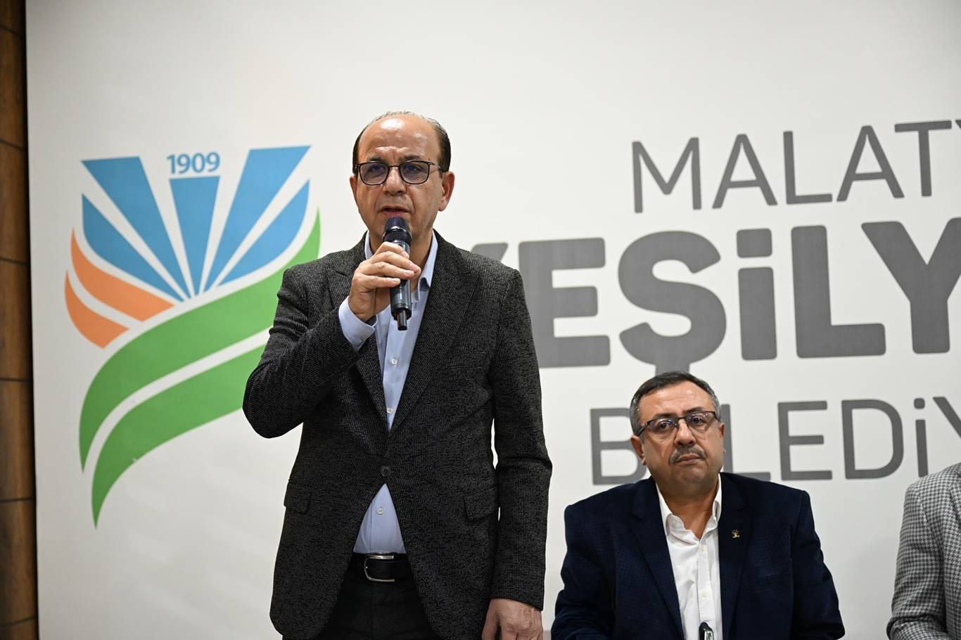 Yeşilyurt Belediye Başkanı Geçit: Kentin planlı ve doğru gelişimi için birlikte hareket etmeliyiz Yeşilyurt Belediye Başkanı Geçit: Kentin planlı ve doğru gelişimi için birlikte hareket etmeliyiz