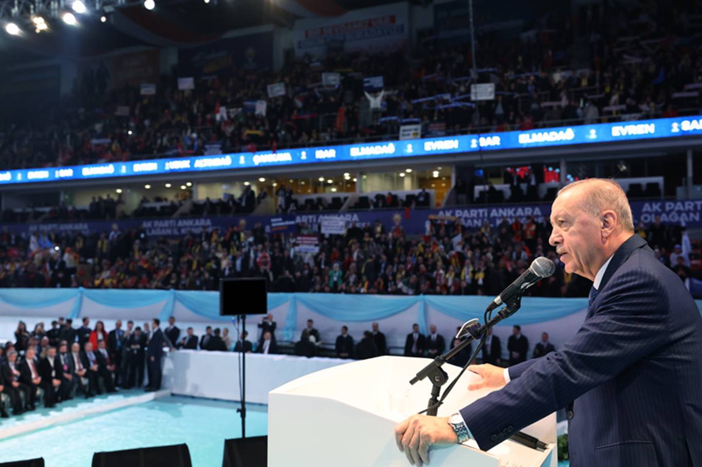 Cumhurbaşkanı Erdoğan: Bolu’daki yangının tüm yönleriyle aydınlatılması için gereken her türlü adım atılmaktadır Cumhurbaşkanı Erdoğan: Bolu’daki yangının tüm yönleriyle aydınlatılması için gereken her türlü adım atılmaktadır