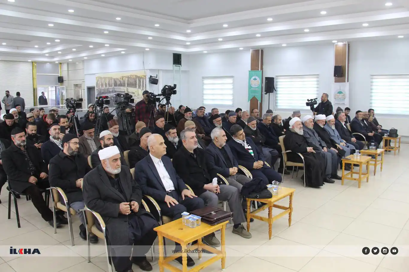 Panel on 'The Trust of the Ummah: Al-Quds and Gaza' commences in Diyarbakır Panel on 'The Trust of the Ummah: Al-Quds and Gaza' commences in Diyarbakır
