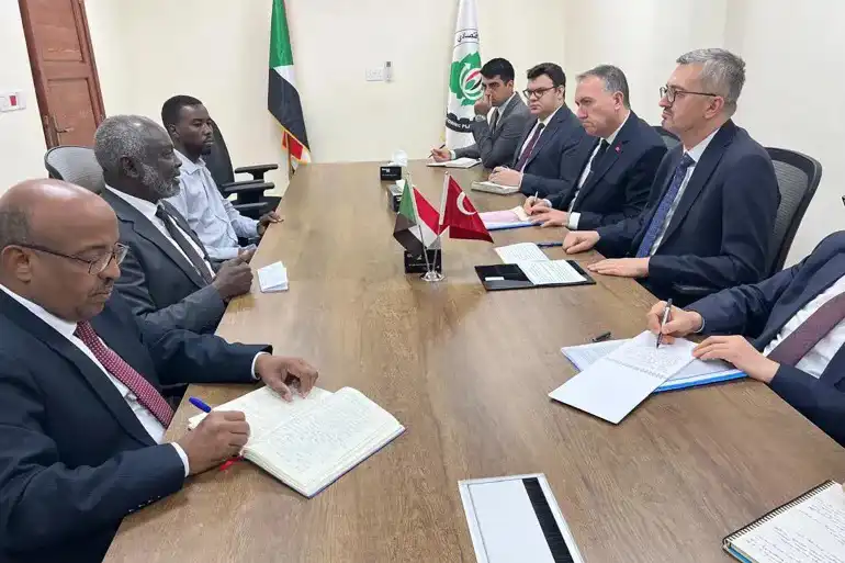 نائب وزير الخارجية التركي يزور السودان ويلتقي البرهان نائب وزير الخارجية التركي يزور السودان ويلتقي البرهان