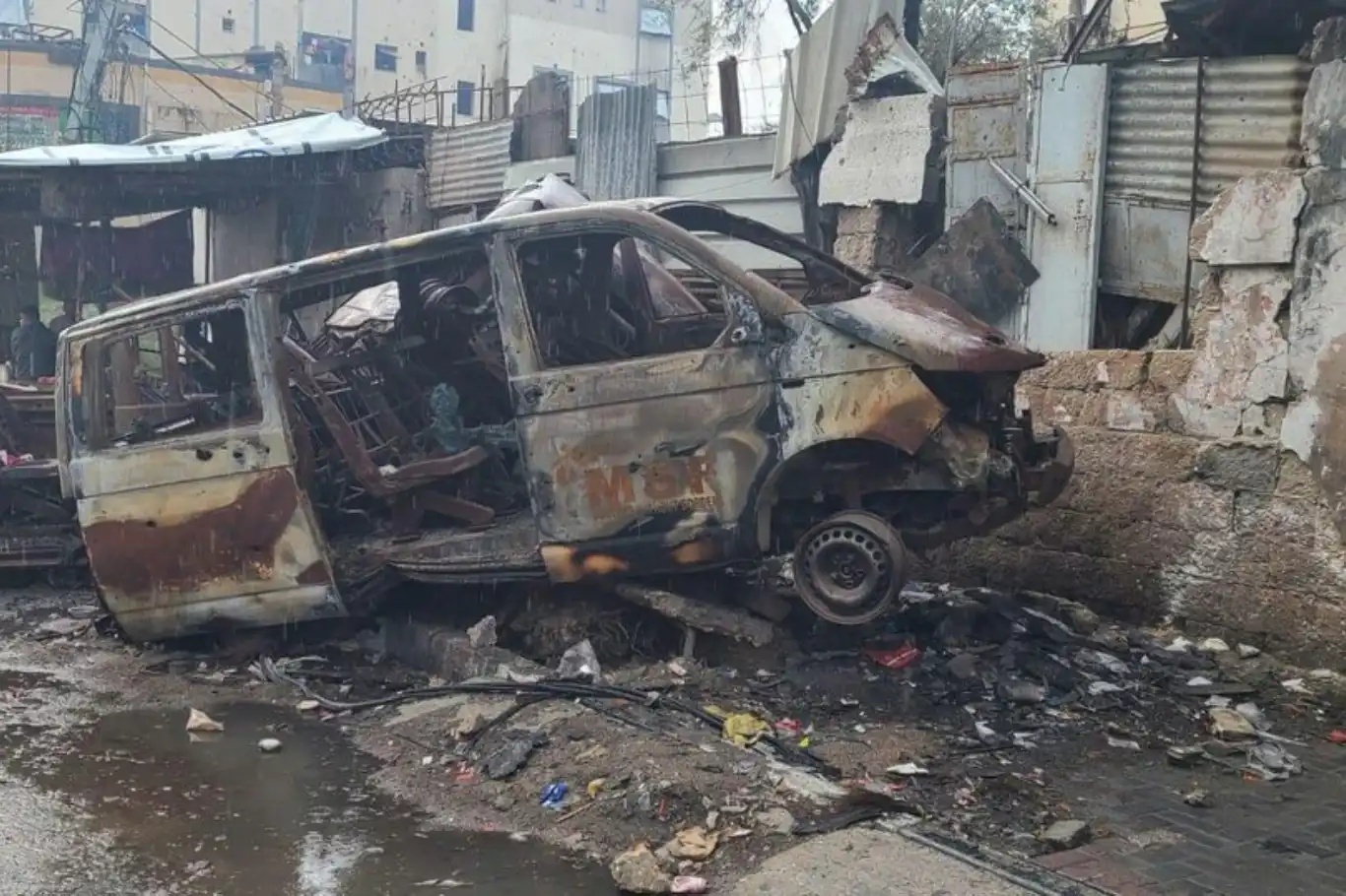 المدير العام لمستشفيات غزة: "فقدنا 1700 من الأطباء والممرضين بفعل حرب الإبادة الإسرائيلية" المدير العام لمستشفيات غزة: "فقدنا 1700 من الأطباء والممرضين بفعل حرب الإبادة الإسرائيلية"