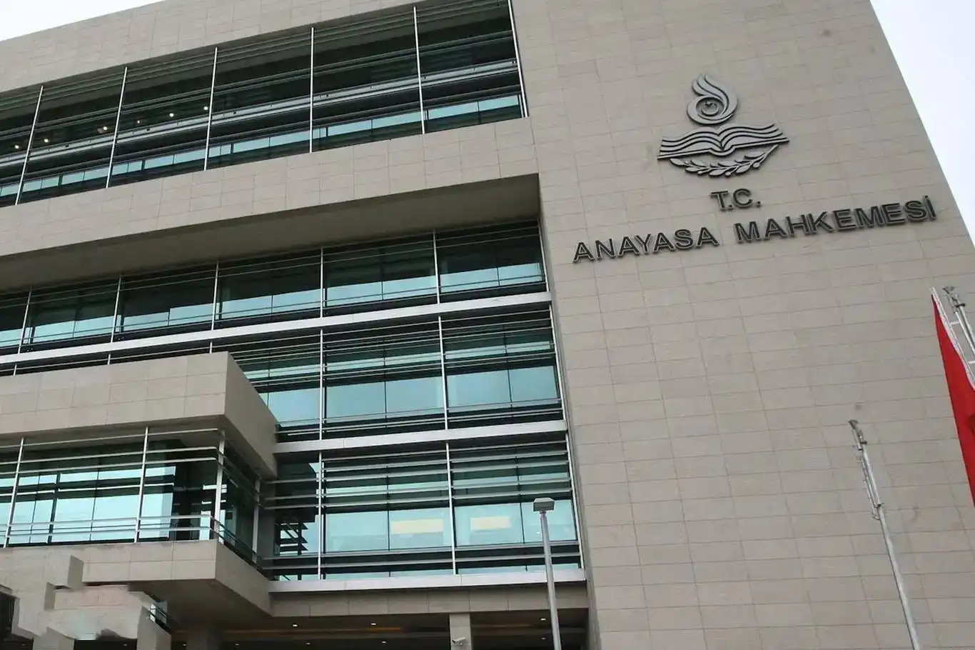 AYM'den belediyelere yönelik teknik altyapı bedeli kararı AYM'den belediyelere yönelik teknik altyapı bedeli kararı