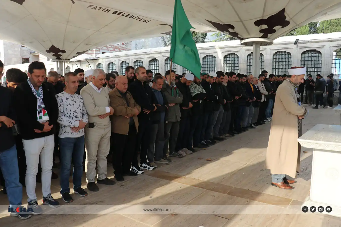 صلاة الغائب على الصحفي الغزي صالح جعفراوي في إسطنبول
