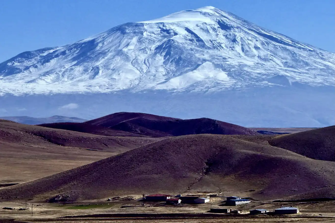 Ağrı Dağı beyaza büründü Ağrı Dağı beyaza büründü