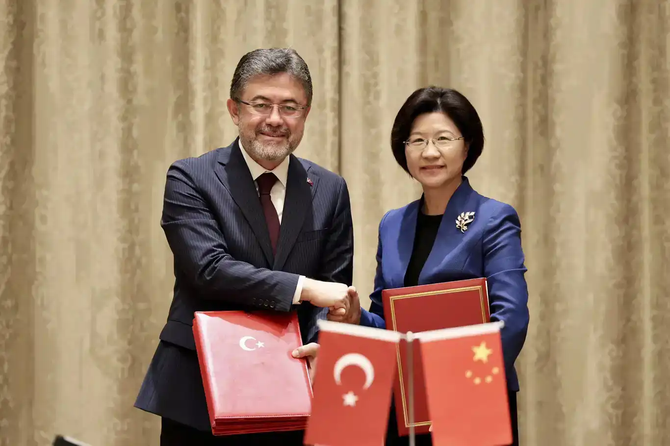 Türkiye, China sign key trade protocols to boost seafood and almond exports Türkiye, China sign key trade protocols to boost seafood and almond exports