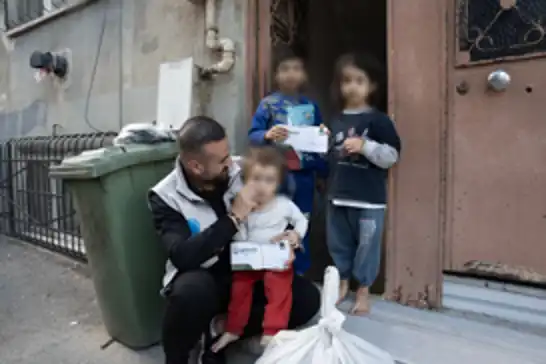 Avrupa Yetim Eli'nden Bursa'da gıda ve nakdi yardım