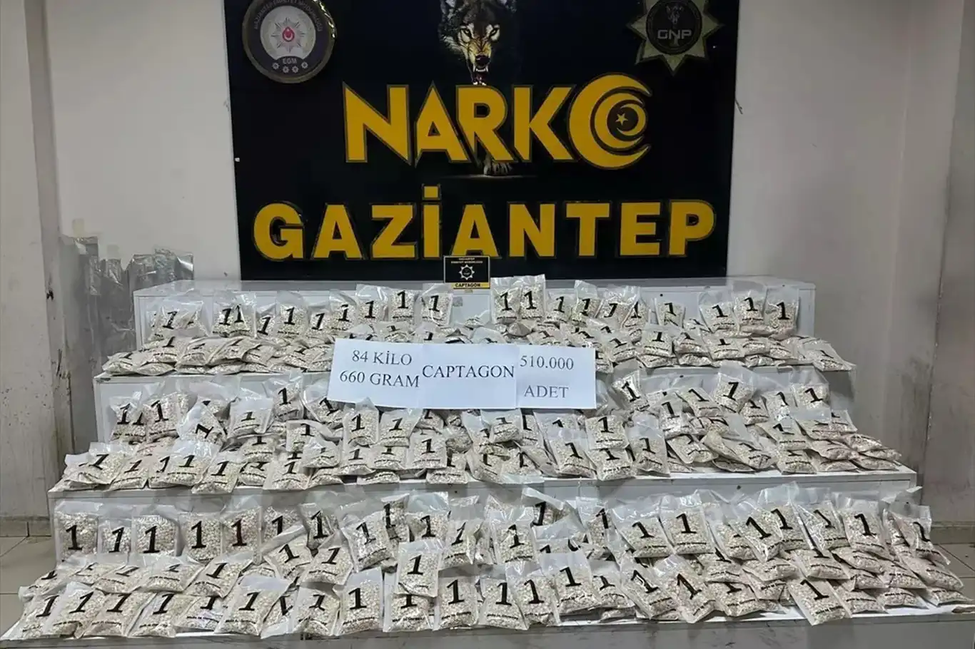 Gaziantep'te 510 bin uyuşturucu hap ele geçirildi: 1 tutuklama Gaziantep'te 510 bin uyuşturucu hap ele geçirildi: 1 tutuklama