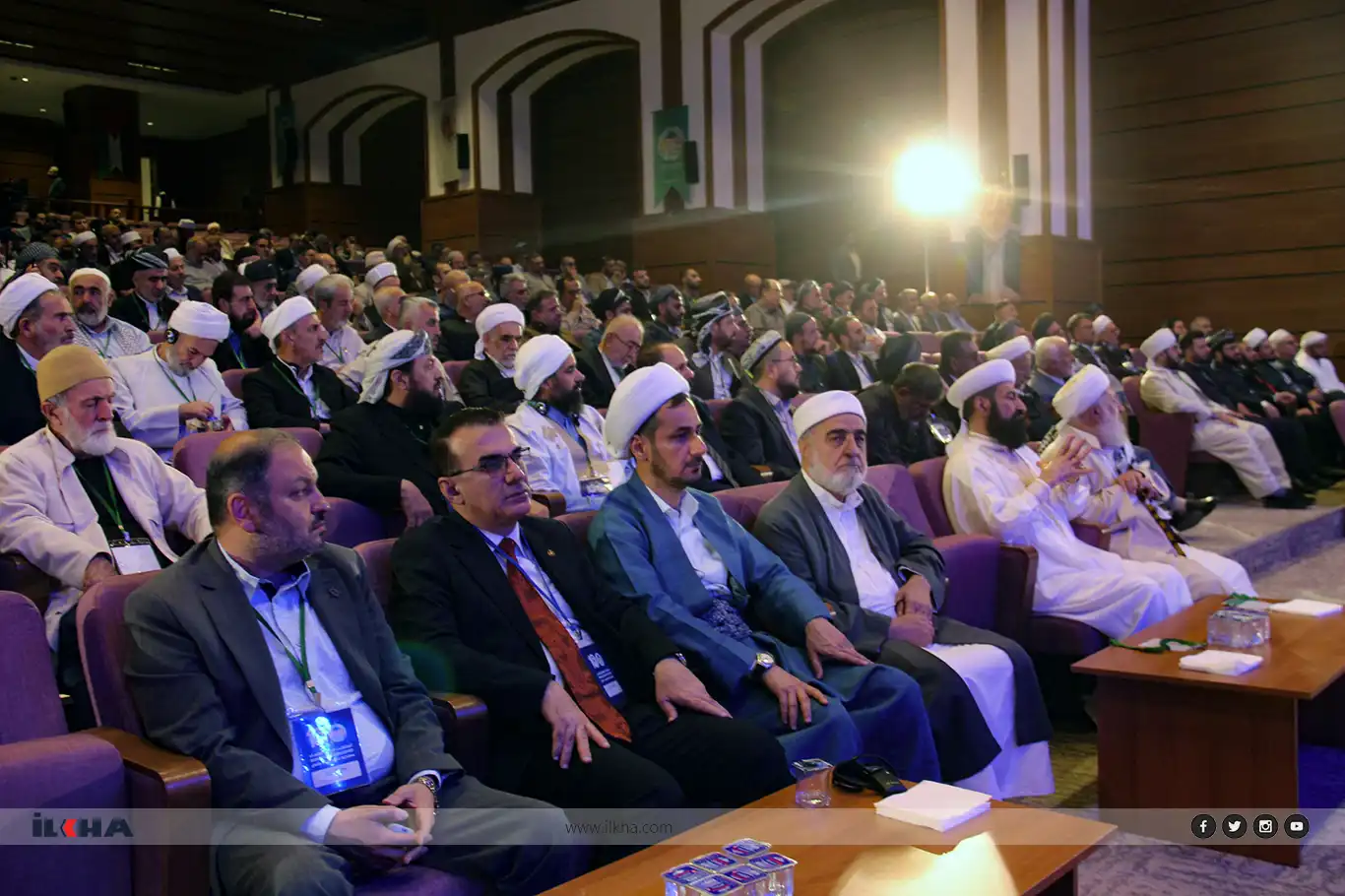 زانایان: ئەگەر خێزان سەڵامەت بێت کۆمەڵگاکە سەڵامەت و تەندروست و سەرکەوتوو دەبێت زانایان: ئەگەر خێزان سەڵامەت بێت کۆمەڵگاکە سەڵامەت و تەندروست و سەرکەوتوو دەبێت