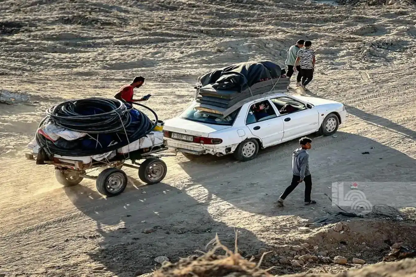 عودة مئات الفلسطينيين إلى شمال غزة رغم الدمار بعد سريان وقف إطلاق النار عودة مئات الفلسطينيين إلى شمال غزة رغم الدمار بعد سريان وقف إطلاق النار