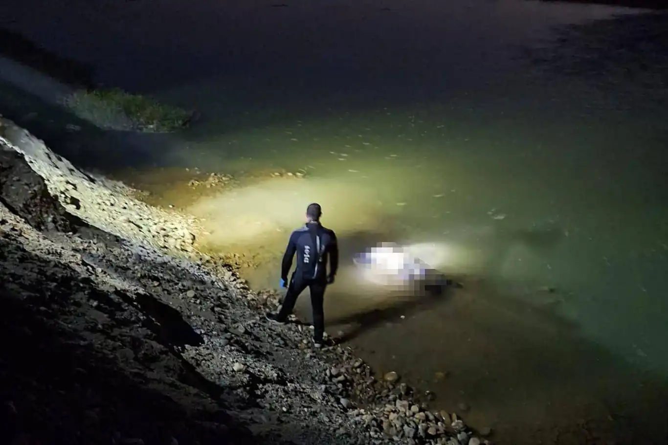 Batman Çayı'nda bir erkek cesedi bulundu Batman Çayı'nda bir erkek cesedi bulundu